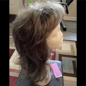 NWOT Paula Young wig